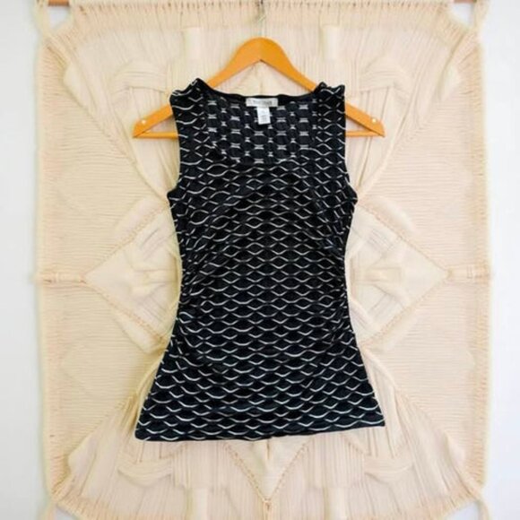 BLACK/WHITE STRETCHY TOP - Picture 2 of 4